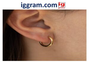 gold hoop earring styles